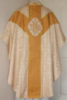 White Gothic Chasuble traditional, silk damask GL004